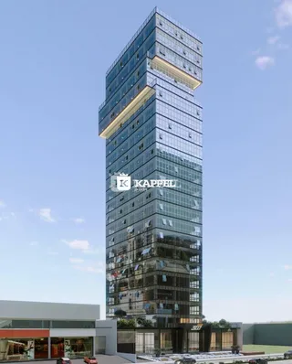 Fachada de um edifício alto com estrutura de vidro e metal em Lajeado, Brasil.