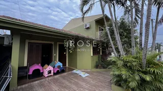 Casa com 4 dormitórios, foto 1