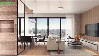 Sala de estar com vista para a cidade em um imóvel no Brasil.