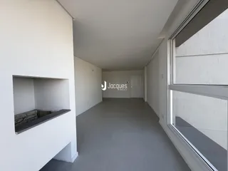 Interior de um corredor de imóvel em Lajeado.