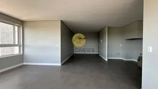 Apartamento com 3 dormitórios, foto 3