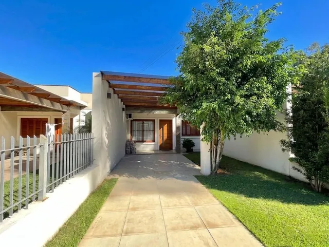 Casa geminada com 2 dormitórios
