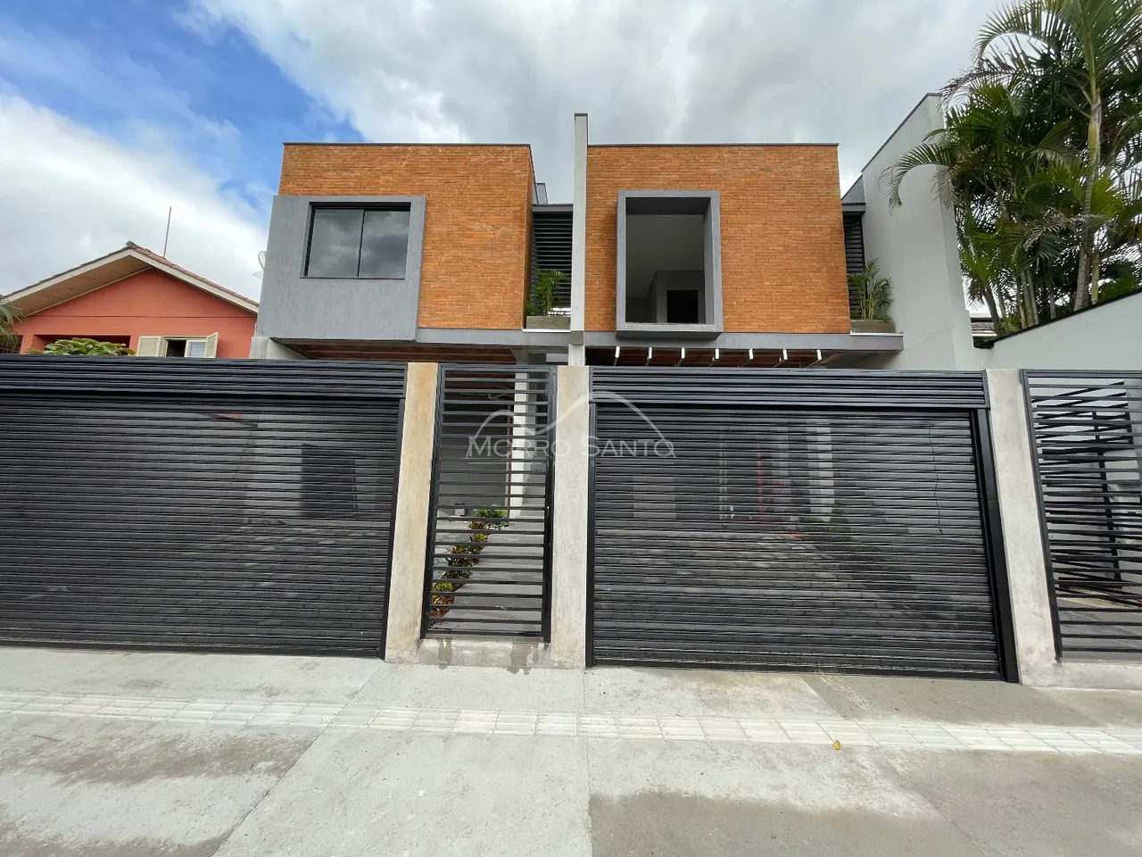 Casa geminada com 3 dormitórios, foto 1