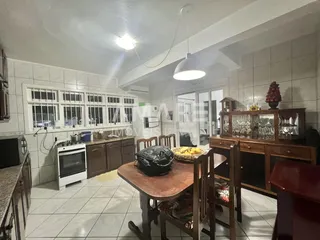 Casa com 4 dormitórios, foto 4