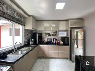 Vista da cozinha de um imóvel em Lajeado, Brasil.