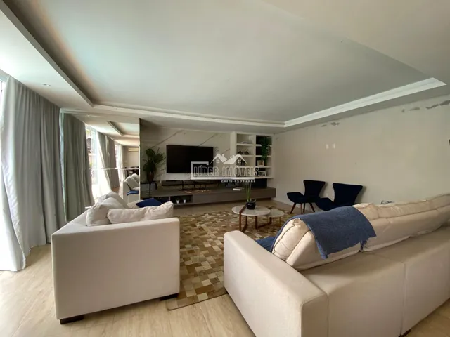 Casa com 3 dormitórios