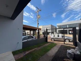Vista da fachada de uma residência em Lajeado, Brasil.