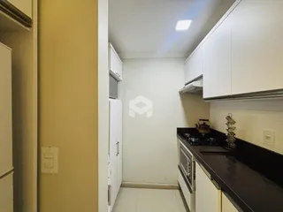 Vista interna de um corredor de uma residência em Lajeado.
