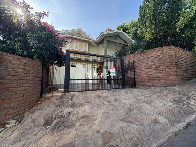 Casa com 3 dormitórios