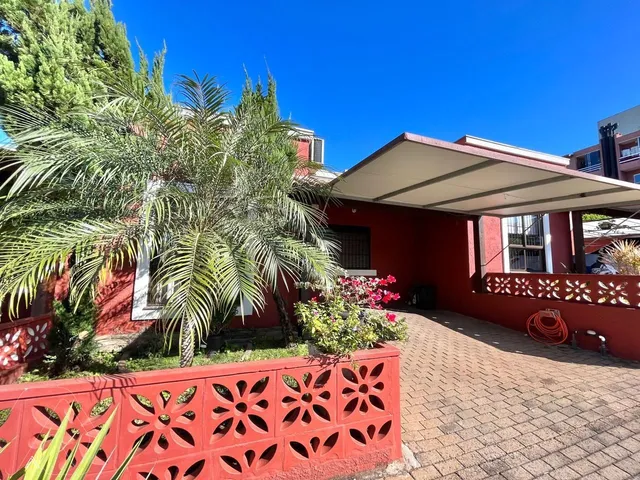 Casa geminada com 3 dormitórios, foto 2