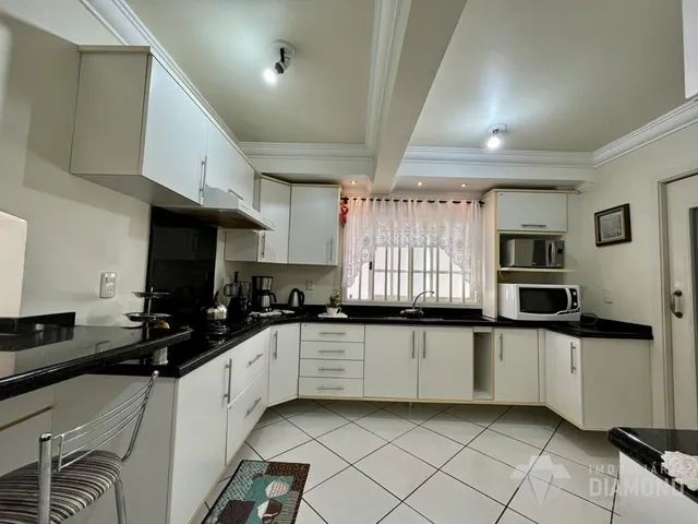 Casa com 4 dormitórios, foto 4