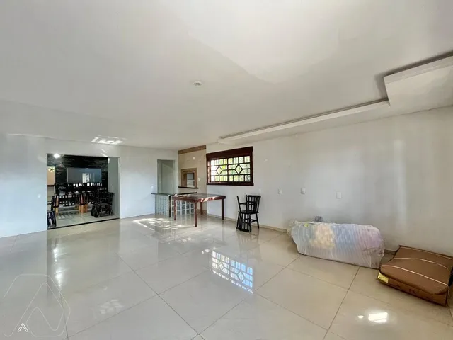 Casa com 4 dormitórios, foto 2