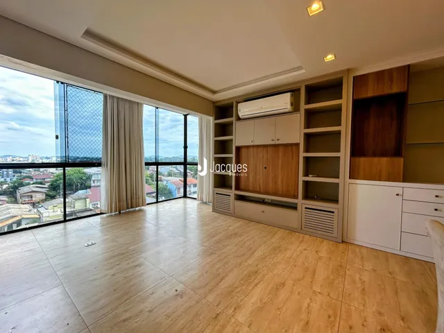 Apartamento com 3 dormitórios, foto 3