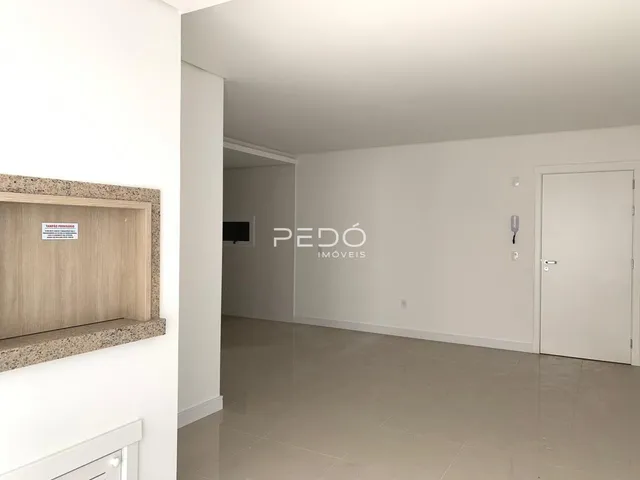 Interior de um corredor de imóvel em Lajeado.