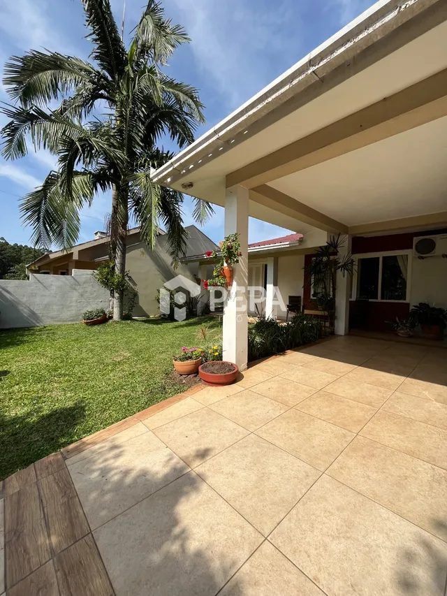 Casa com 3 dormitórios
