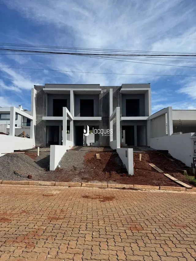 Sobrado com 2 dormitórios