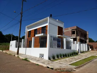 Casa com 3 dormitórios, foto 1