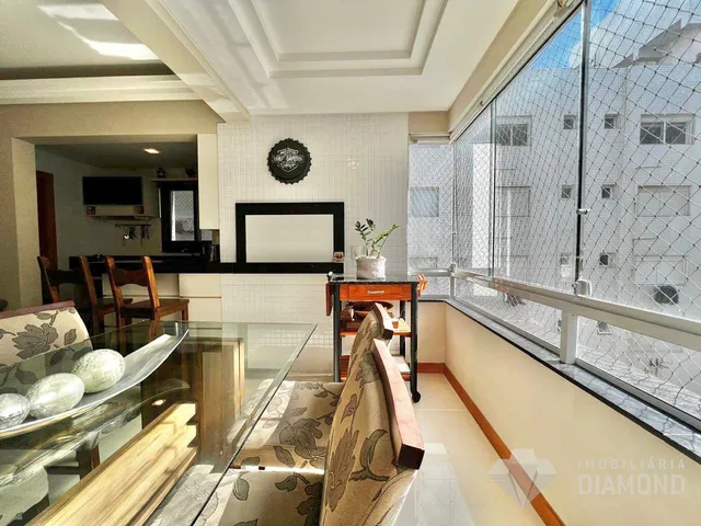 Apartamento com 2 dormitórios, foto 2