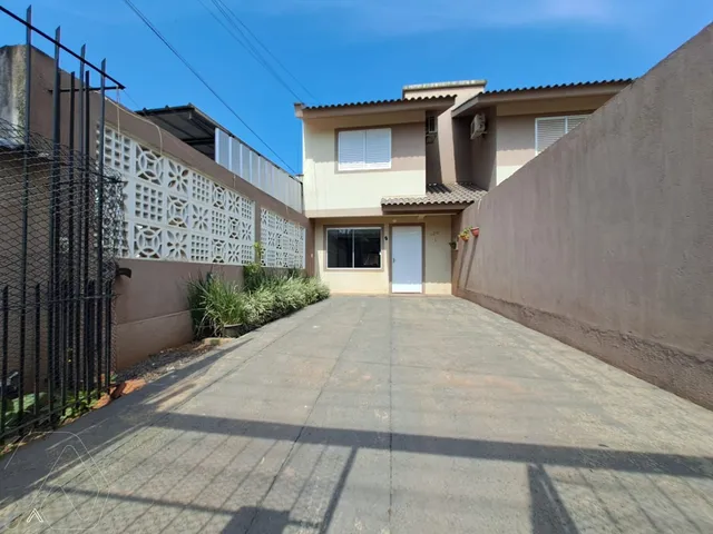 Sobrado com 2 dormitórios