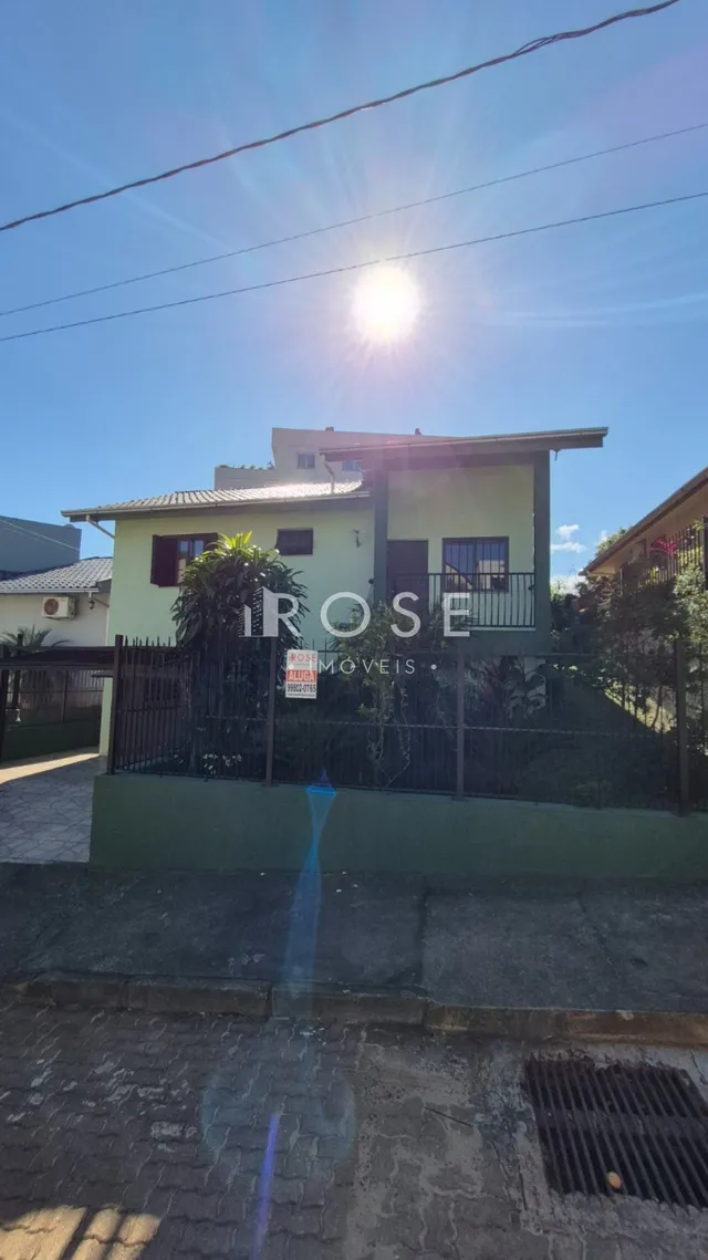 Casa com 2 dormitórios