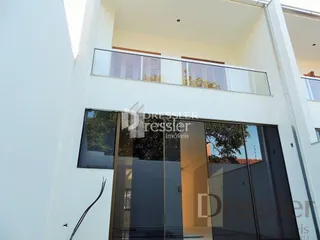 Fachada moderna de um imóvel em Lajeado, Brasil.