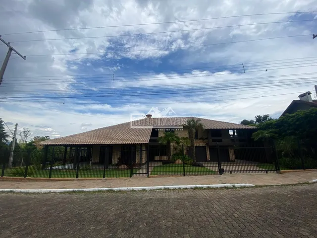 Casa com 4 dormitórios, foto 2