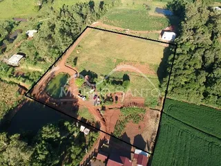 Vista aérea de um terreno rural em Lajeado, Brasil.