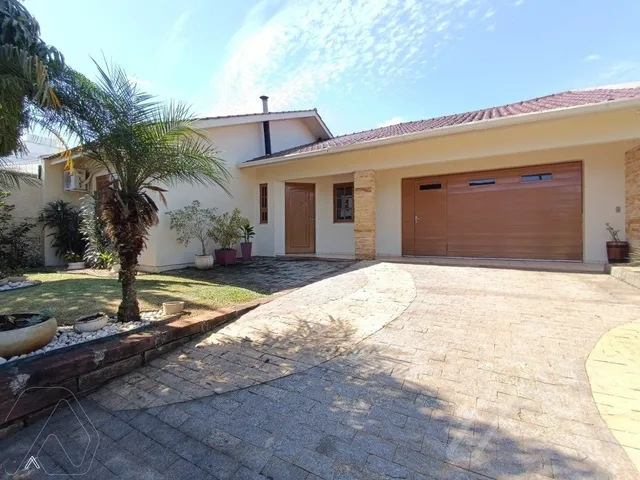 Casa com 3 dormitórios