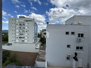 Fachada de dois edifícios residenciais em Lajeado, Brasil.