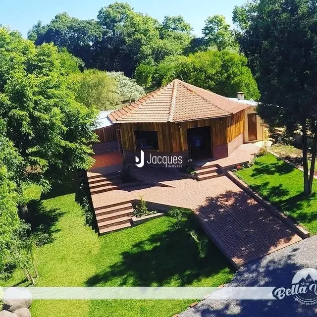 Área rural com 2 dormitórios