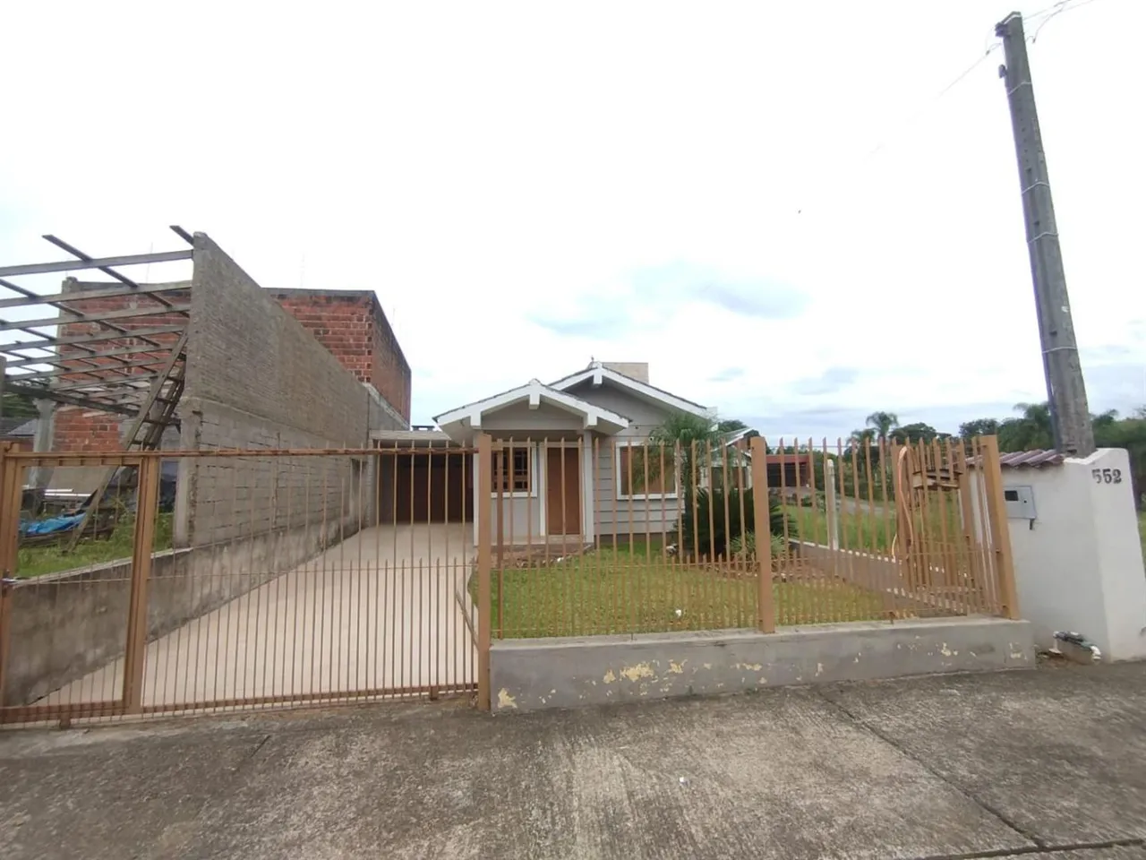 Casa com 2 dormitórios, foto 1
