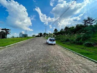 Vista da rua de acesso de uma propriedade em Lajeado, Brasil.