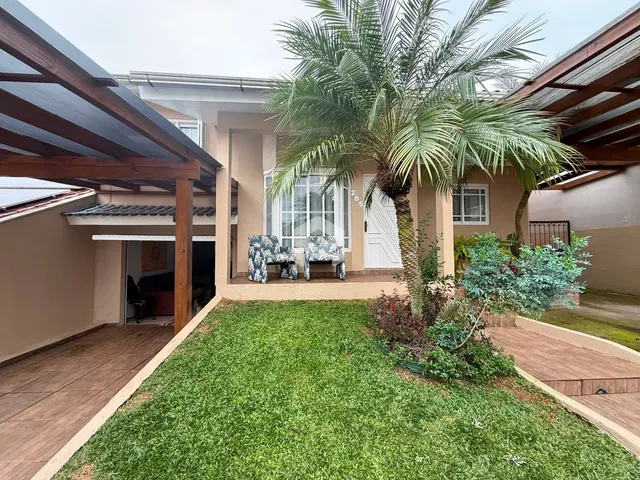 Casa com 3 dormitórios