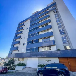 Fachada de um prédio residencial moderno em Lajeado, Brasil.