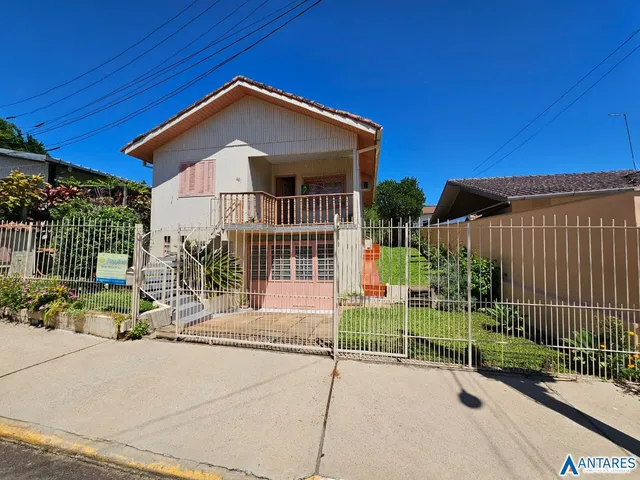 Casa com 3 dormitórios