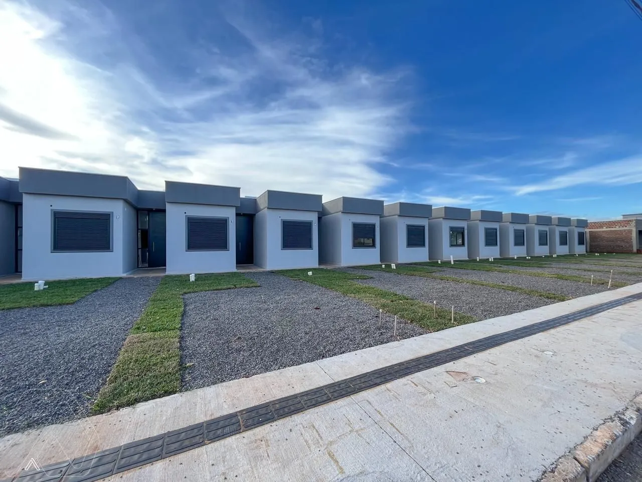 Casa geminada com 2 dormitórios, foto 1