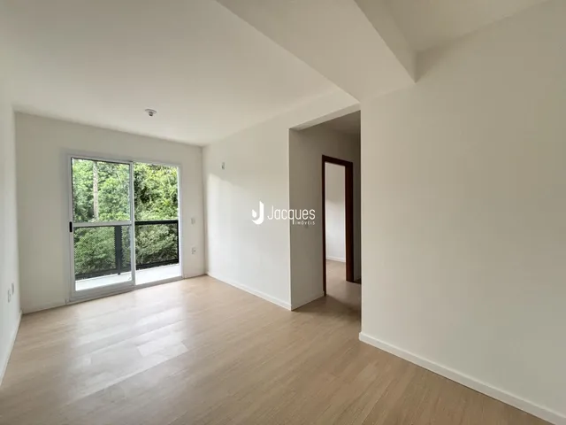 Apartamento com 2 dormitórios, foto 2
