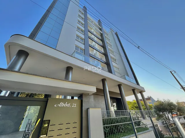 Fachada moderna de um edifício residencial em Lajeado, Brasil.