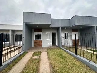 Casa com 2 dormitórios, foto 1