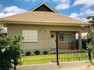 Casa com 3 dormitórios