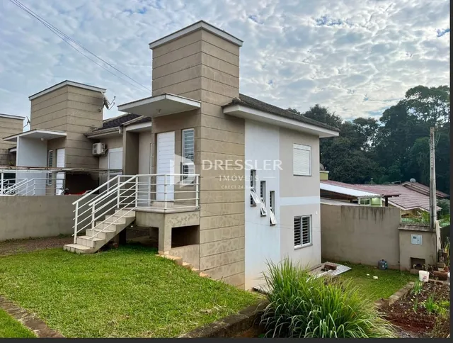 Casa com 2 dormitórios