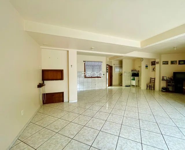 Casa com 4 dormitórios, foto 2