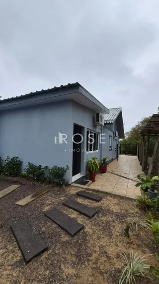 Fachada externa de uma casa em Lajeado, Brasil.