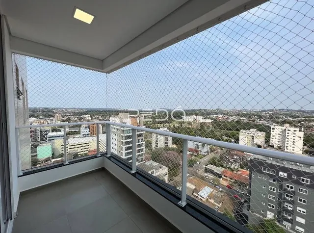 Varanda com vista da paisagem urbana de Lajeado.