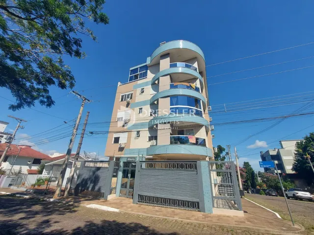 A fachada de um prédio residencial em Lajeado, Brasil.
