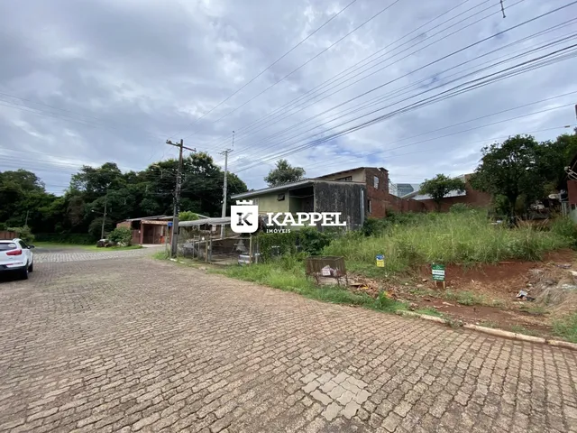 Fachada de uma residência em Lajeado, Brasil, vista da rua.