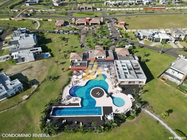 Casa com 4 dormitórios