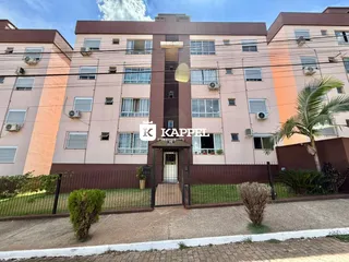 Fachada de um prédio residencial em Lajeado, Brasil, mostrando as unidades e o entorno.