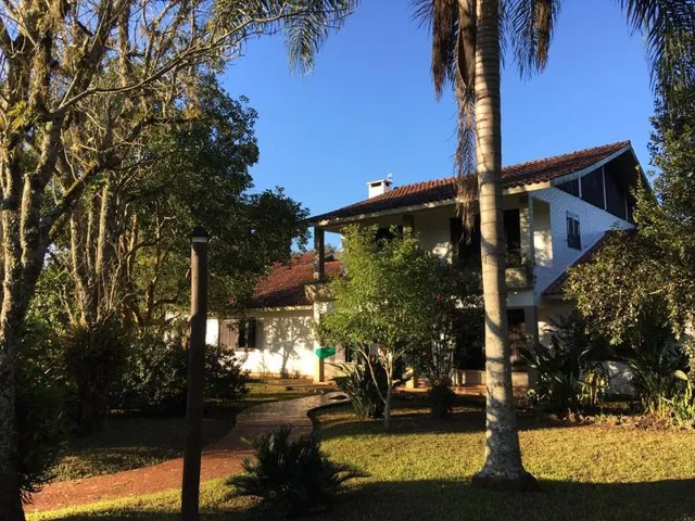 Casa com 7 dormitórios