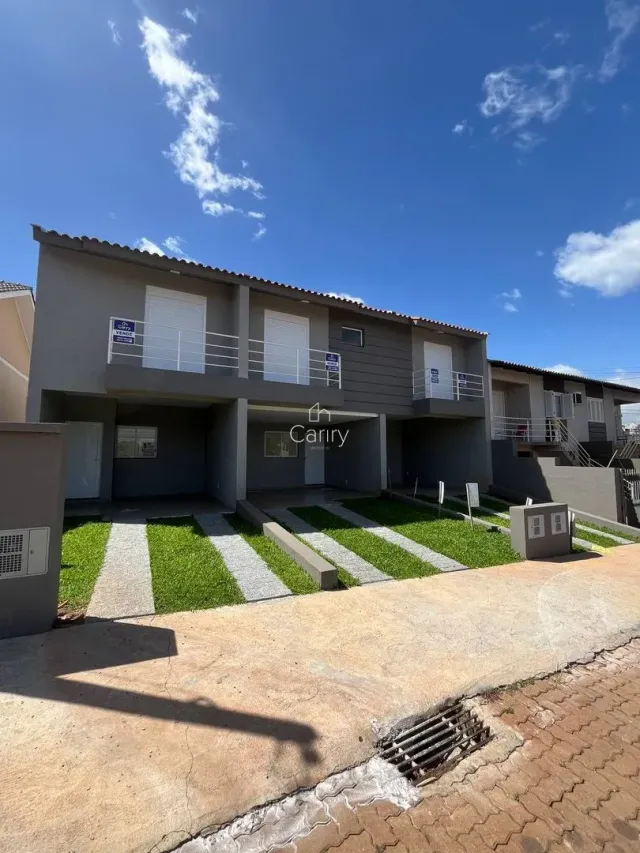 Sobrado com 2 dormitórios